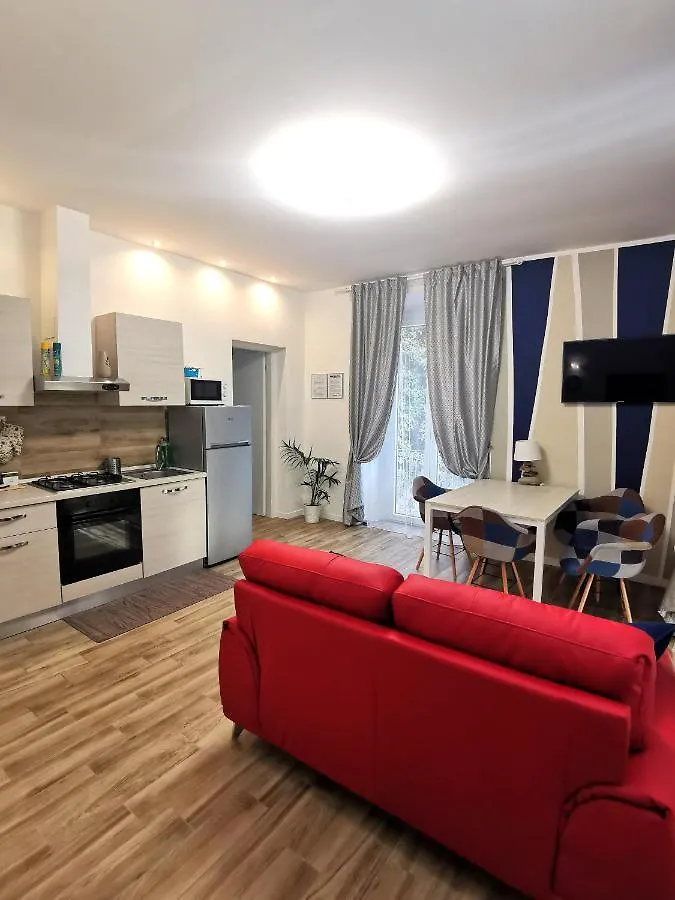 5 Terre Cozy Apartments ラ・スペツィア 0*,  イタリア